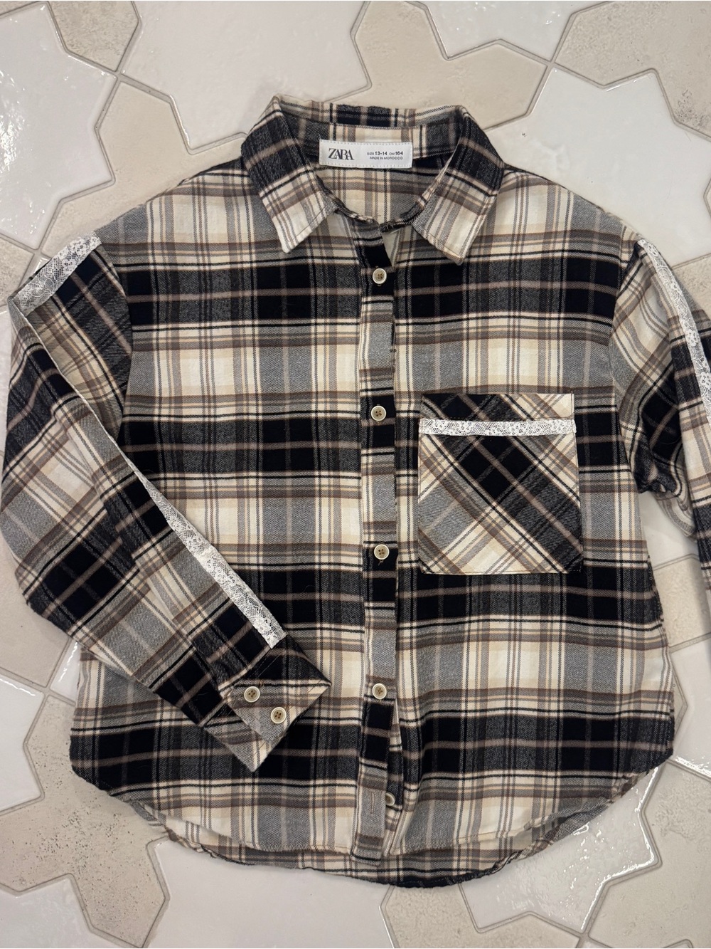 Zara Girls Flannel with Lace trim accents - Size 13/14